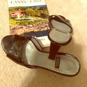 Resort wear! Black patent wedges peep toe